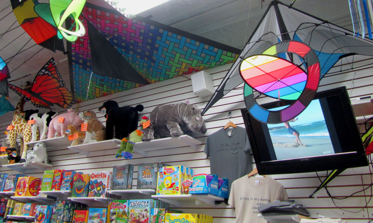 A wonderful assortment of fun at MACkite A wonderful assortment of fun at MACkite